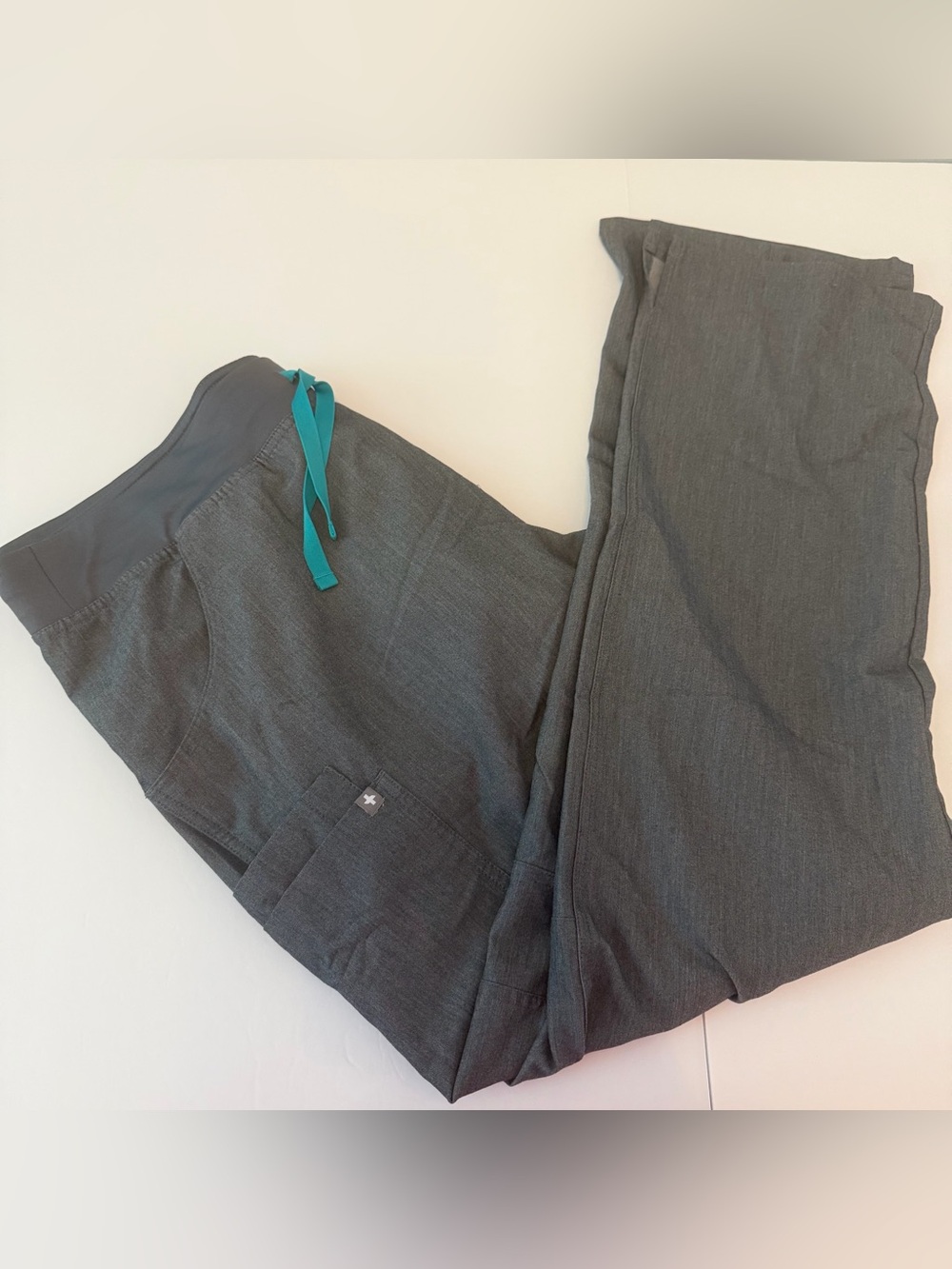 FIGS Technical‎ Collection Women’s Gray Scrub Pants Size XL Tall Uniform Medical